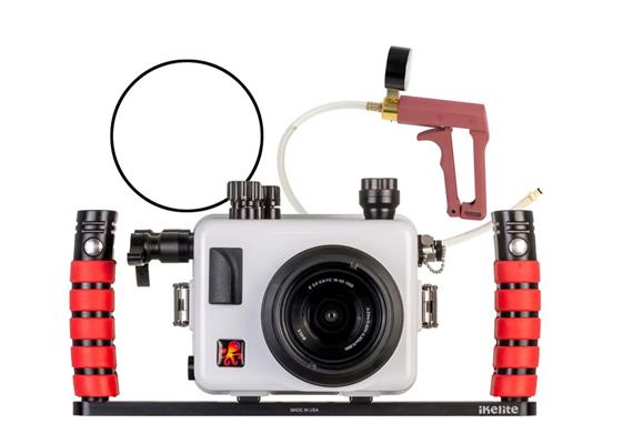 Ikelite 200FP/F UW-Gehäuse für Sony Alpha a6700 PZ 16–50 mm mit Glasfaser-Anschluss