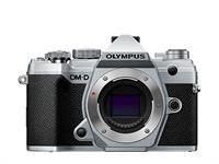 Olympus OM-D Kamera E-M5III Body (silber)
