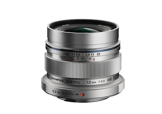 Olympus objectif M.Zuiko Digital ED 12mm 1:2.0, argent