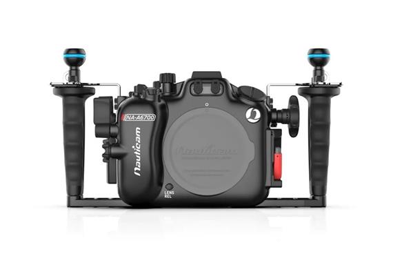 Custodia subacquea Nauticam NA-A6700 per Sony A6700 (senza oblò)